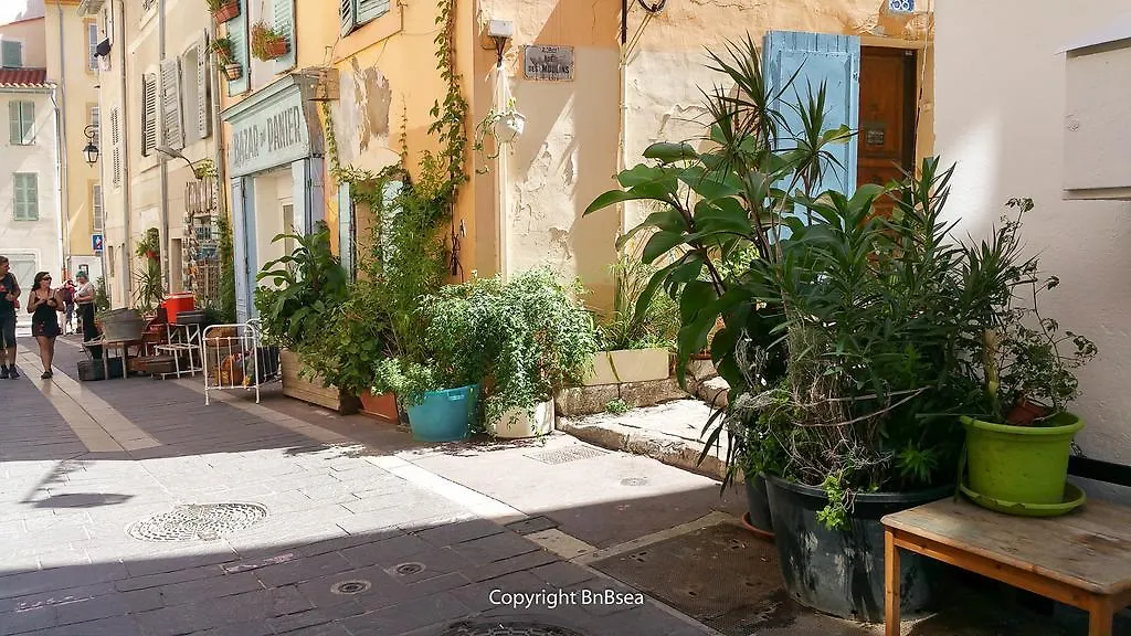 Le Panier Des Accoules Hotel Marseille 0*,  France